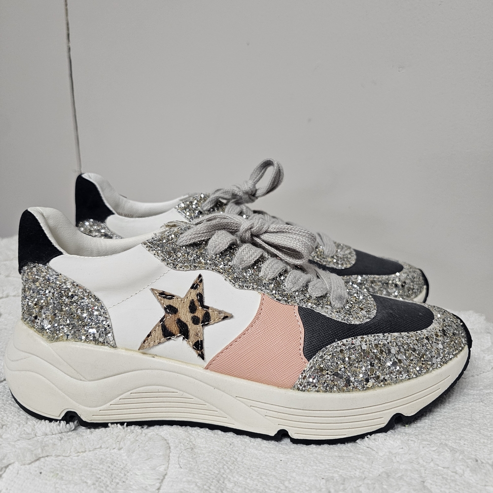 Mi.iM‎ Roxy Glitter Leopard Star Sneakers Size 8 Walking Comfortable Chunky Shoe